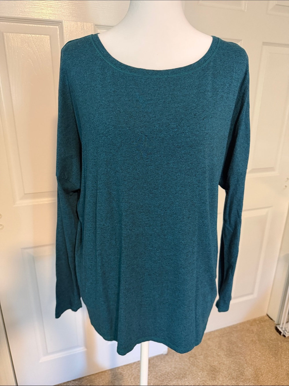 Calia Women's Teal Long-Sleeve Scoop Neck Top - Medium